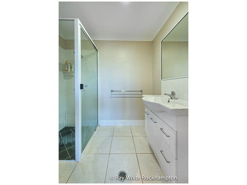 27 John Oxley Drive, GRACEMERE QLD 4702, Gracemere - Thumbnail 5