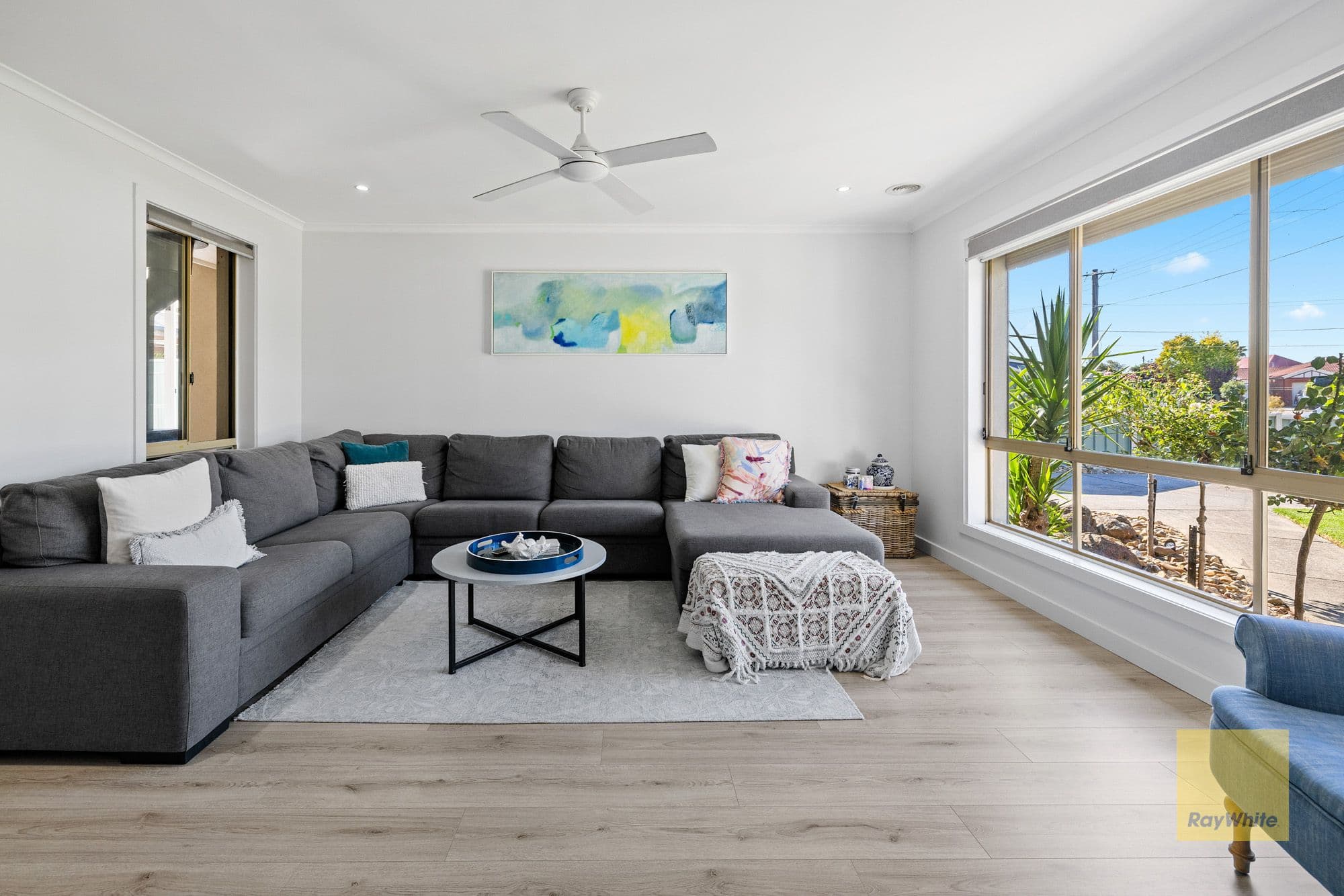4 Coolabah Crescent, Hoppers Crossing VIC 3029, Hoppers Crossing - Thumbnail 2