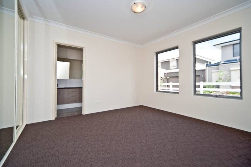 386 Belgravia Street, CLOVERDALE WA 6105, Cloverdale - Thumbnail 3