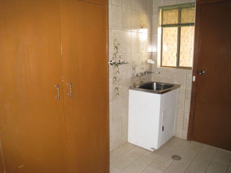 8 Allendale Street, BROKEN HILL NSW 2880, Broken Hill - Thumbnail 6