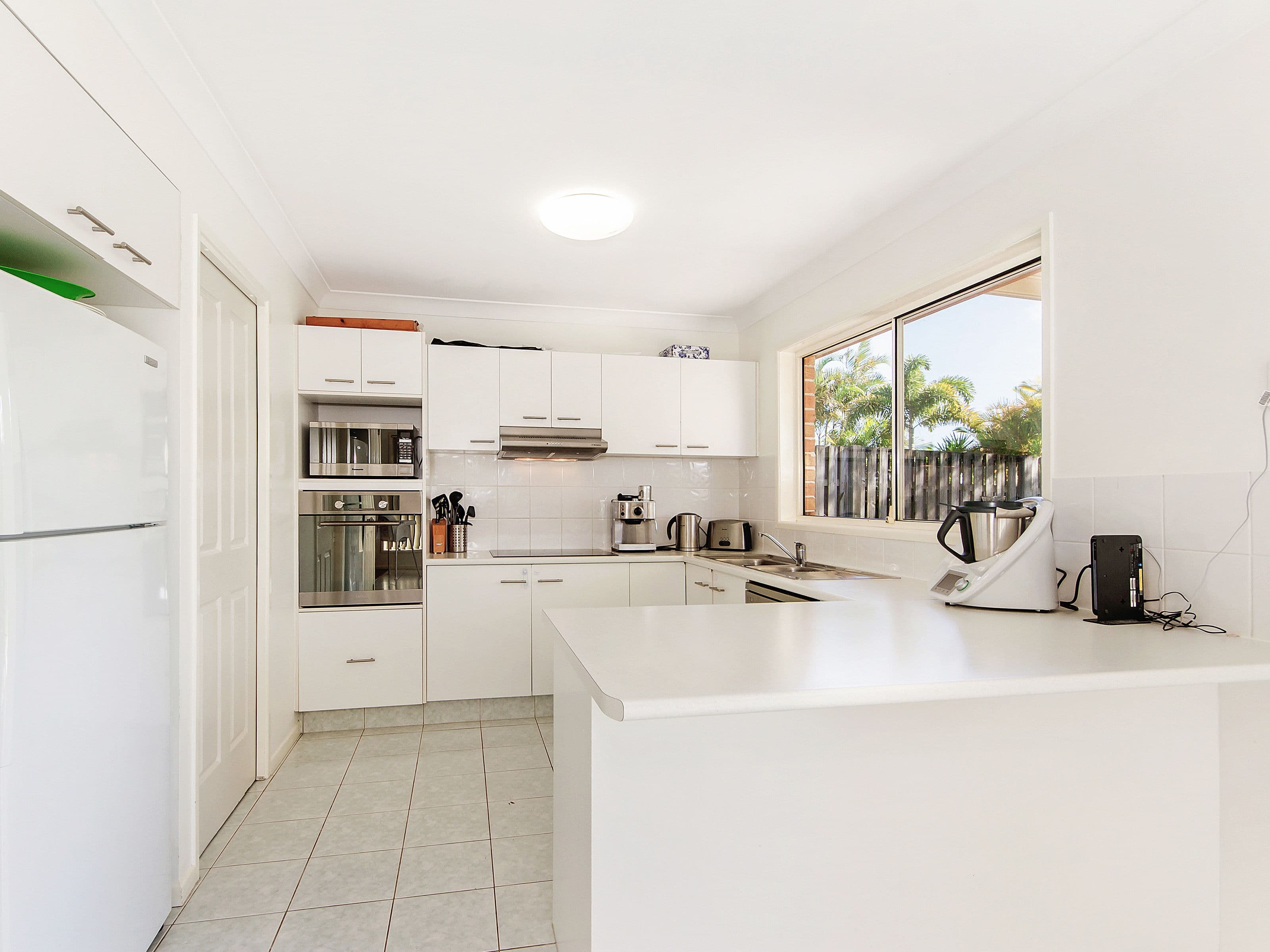 16 Breeana Court, Mudgeeraba QLD 4213, Mudgeeraba - Thumbnail 3