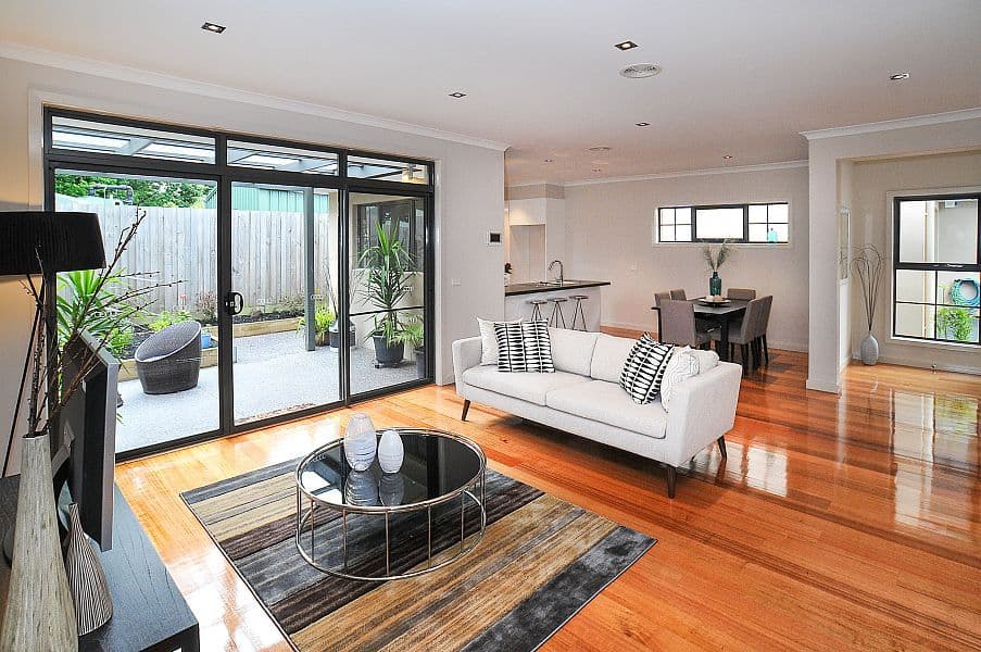 18 Endeavour Street, MITCHAM VIC 3132, Mitcham - Thumbnail 2