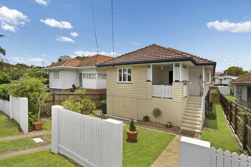 32 Edinburgh Castle Road, KEDRON QLD 4031, Kedron - Image 1