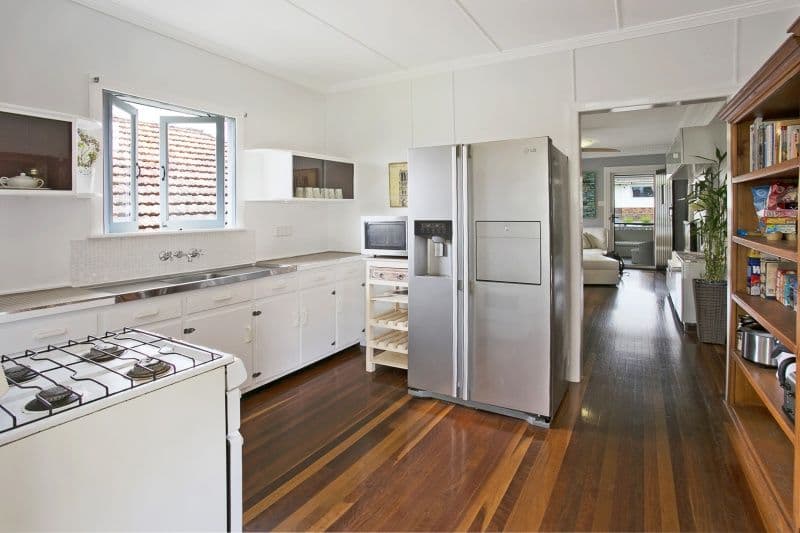 32 Edinburgh Castle Road, KEDRON QLD 4031, Kedron - Thumbnail 4