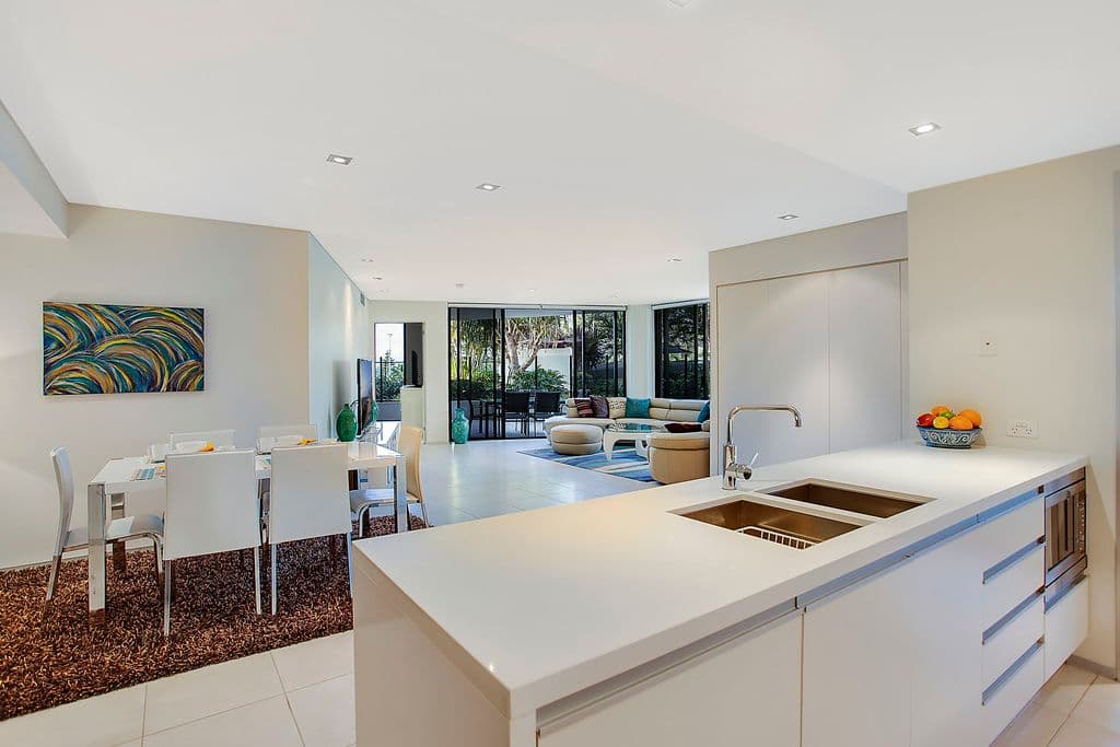 2 The Esplanade, BURLEIGH HEADS QLD 4220, Burleigh Heads - Image 1