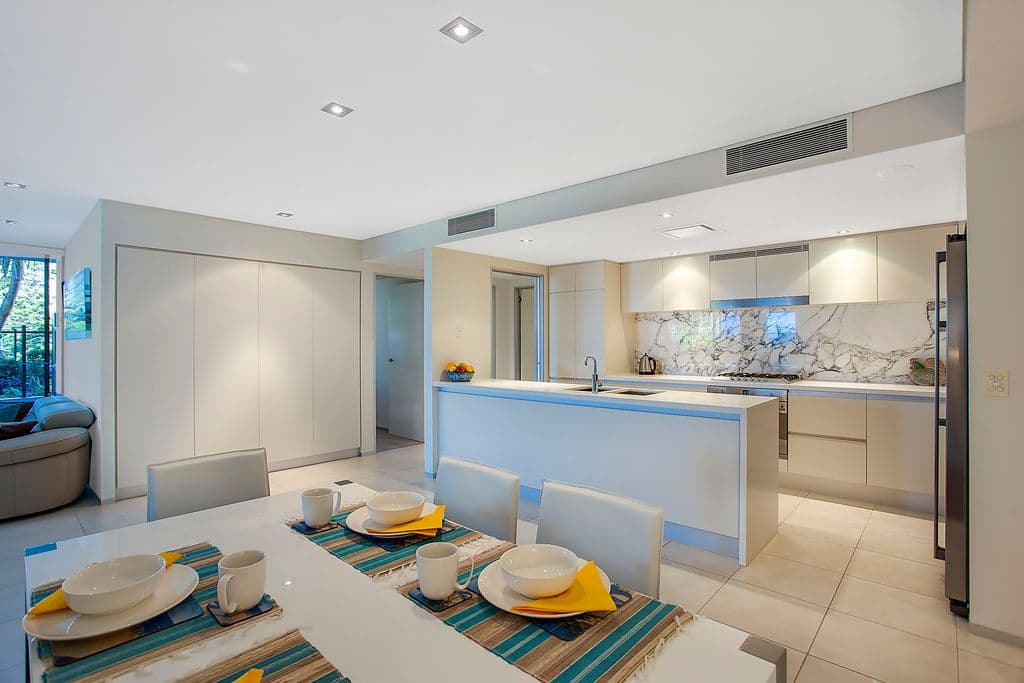 2 The Esplanade, BURLEIGH HEADS QLD 4220, Burleigh Heads - Thumbnail 3