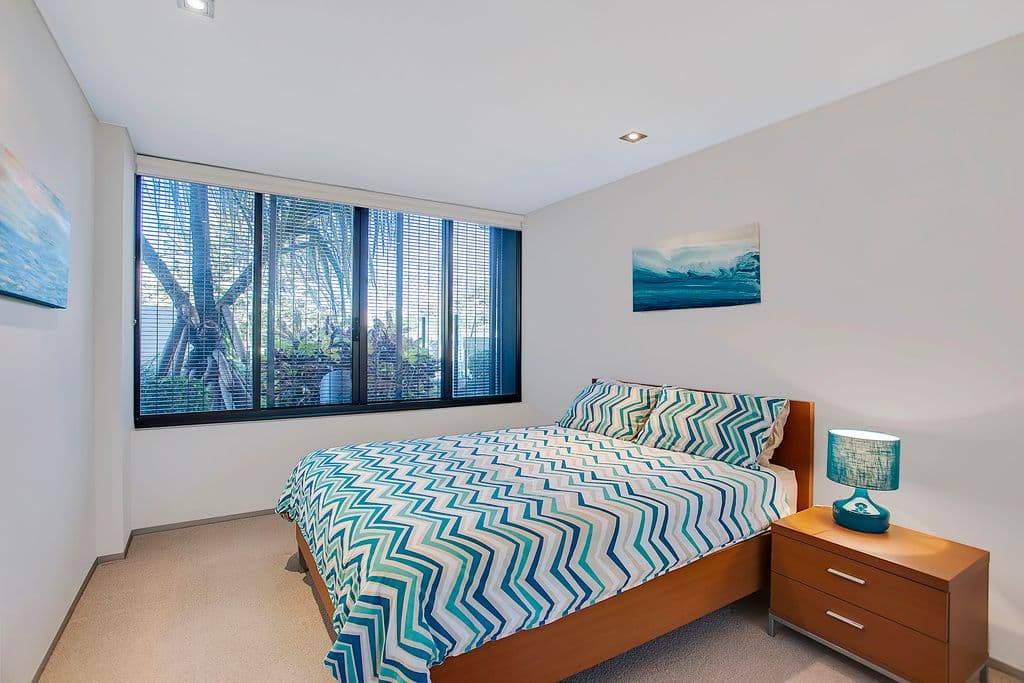 2 The Esplanade, BURLEIGH HEADS QLD 4220, Burleigh Heads - Thumbnail 7