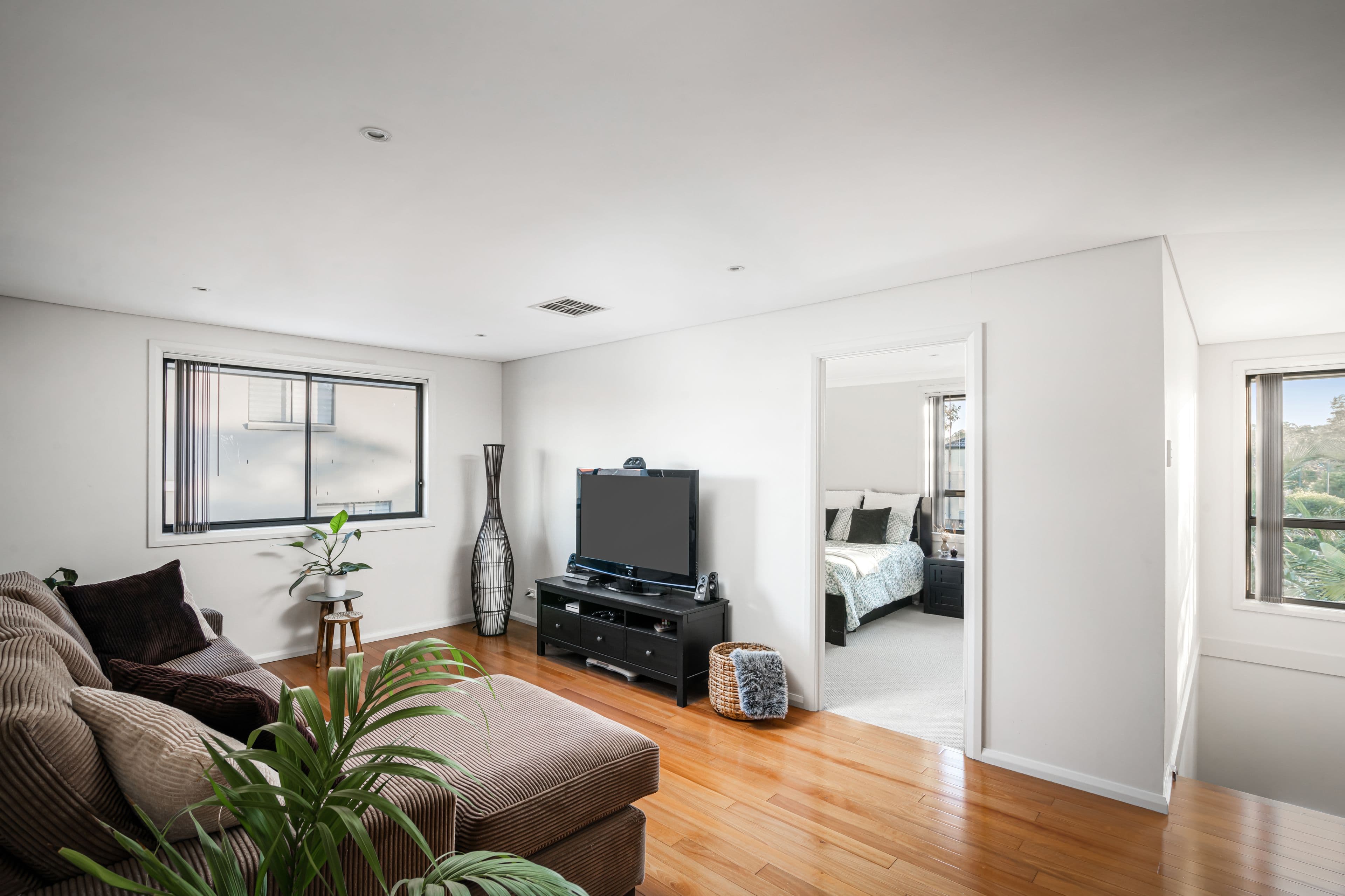 12 Wingate Avenue, West Hoxton NSW 2171, West Hoxton - Thumbnail 7