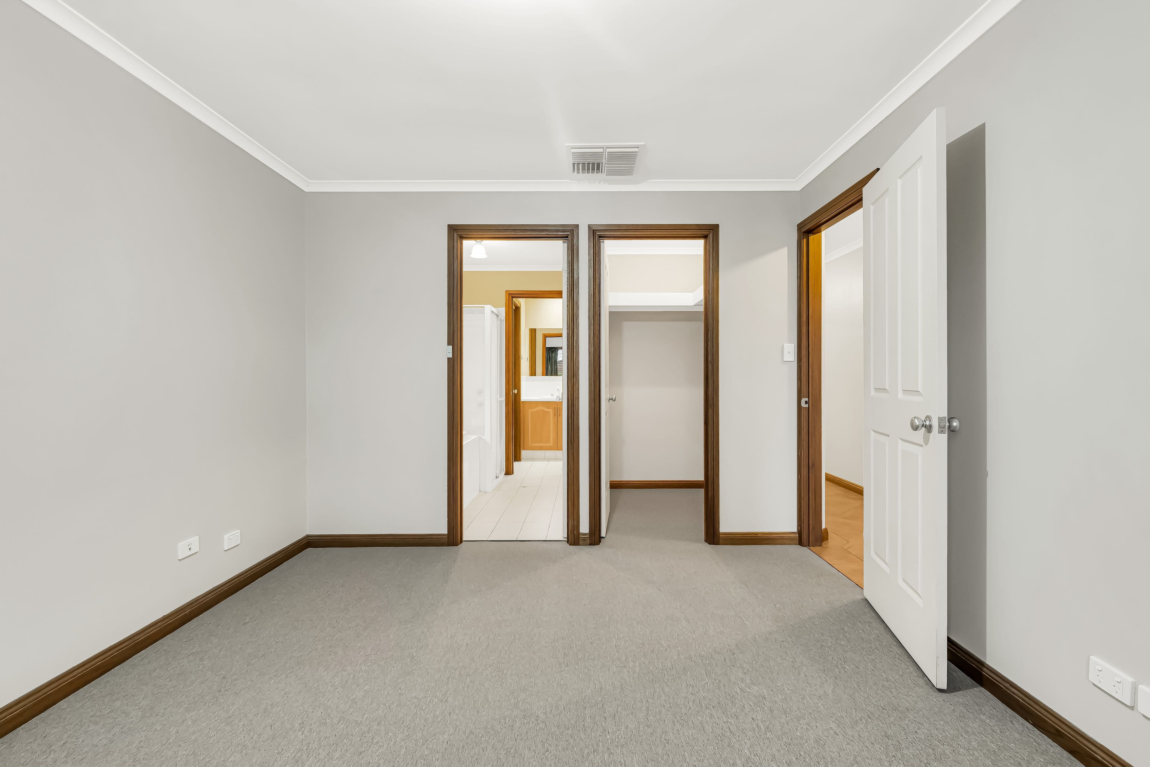 4 Camelot Drive, Blakeview SA 5114, Blakeview - Thumbnail 7