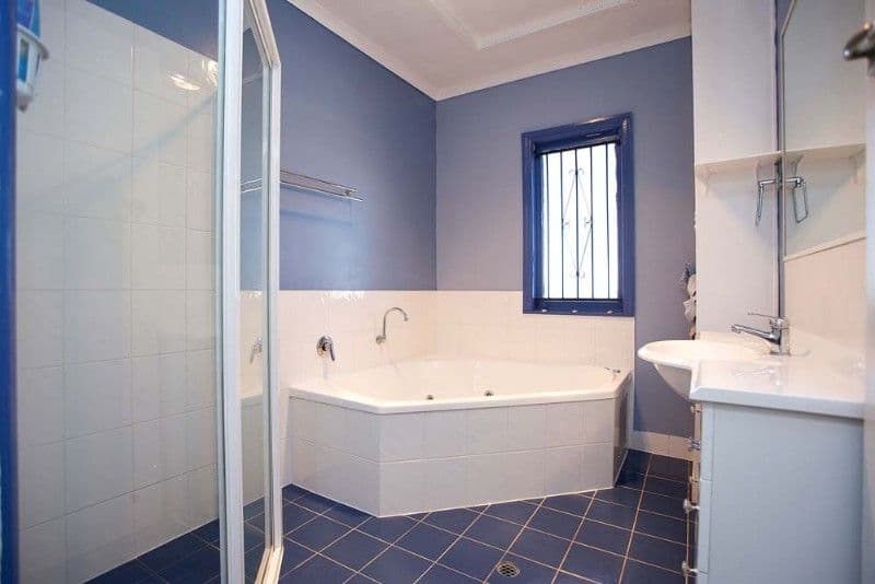 140 Marshall Road, HOLLAND PARK WEST QLD 4121, Holland Park West - Thumbnail 4