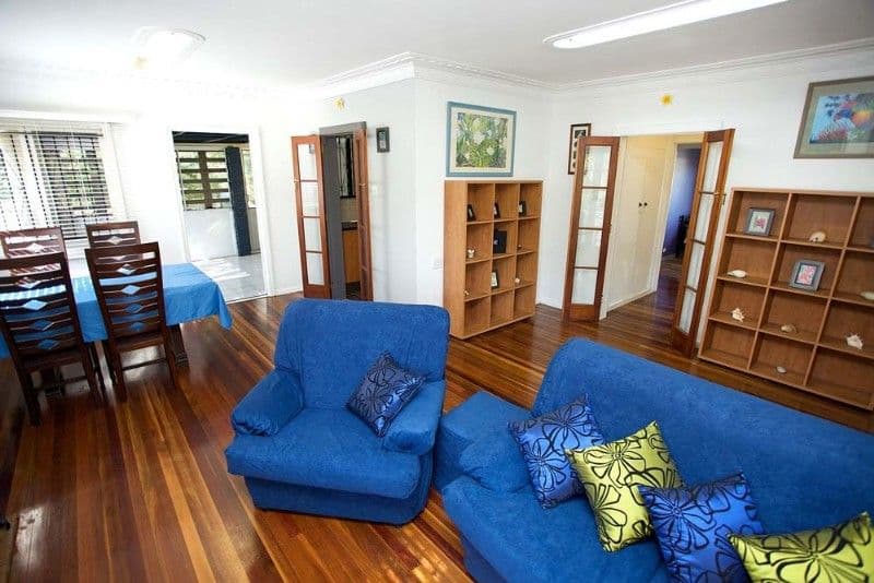 140 Marshall Road, HOLLAND PARK WEST QLD 4121, Holland Park West - Thumbnail 7