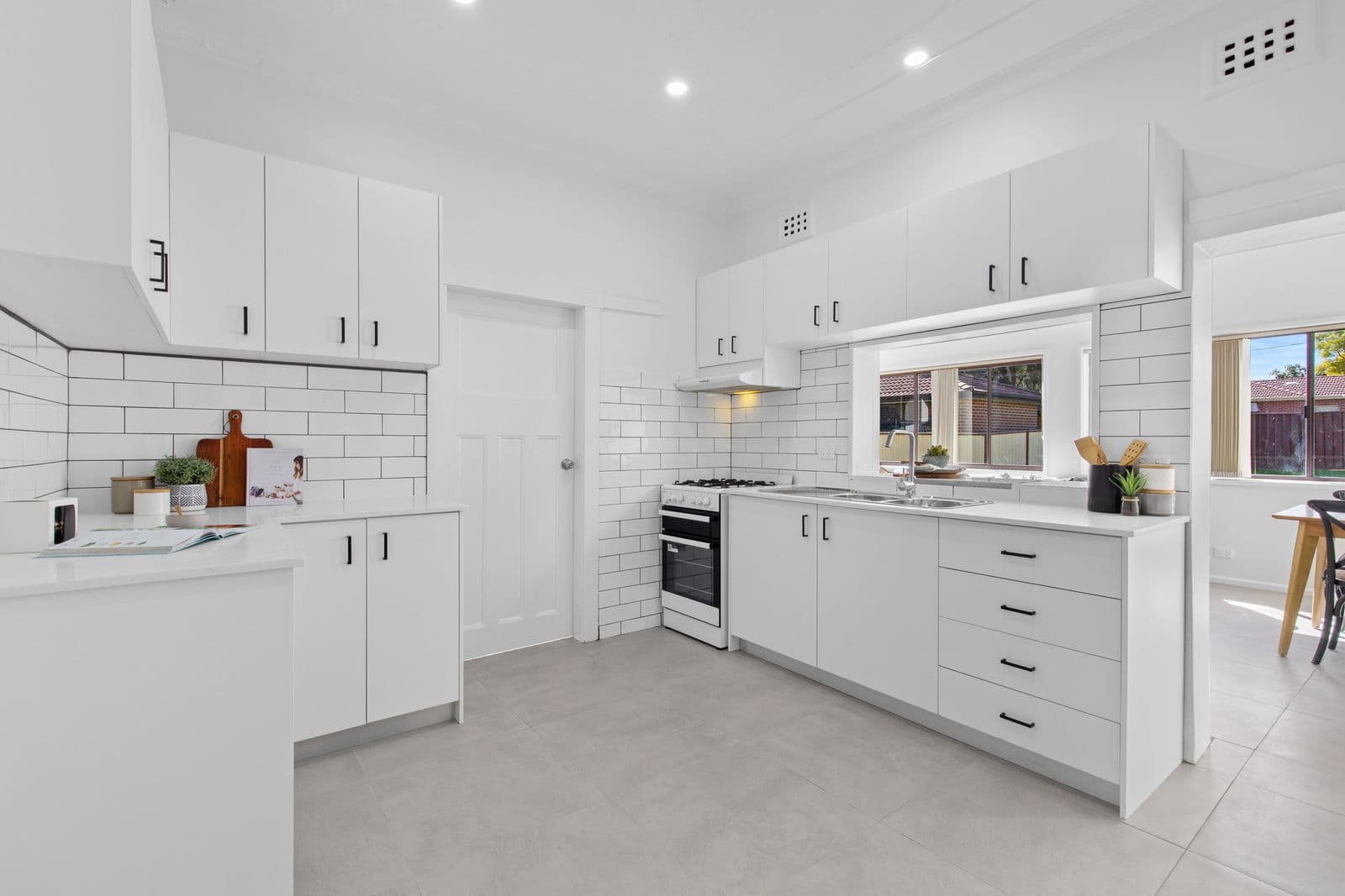 86 Patrick Street, Hurstville NSW 2220, Hurstville - Thumbnail 4