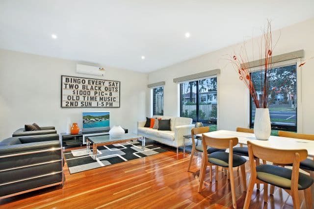 152 Broadway, Reservoir VIC 3073, Reservoir - Thumbnail 3