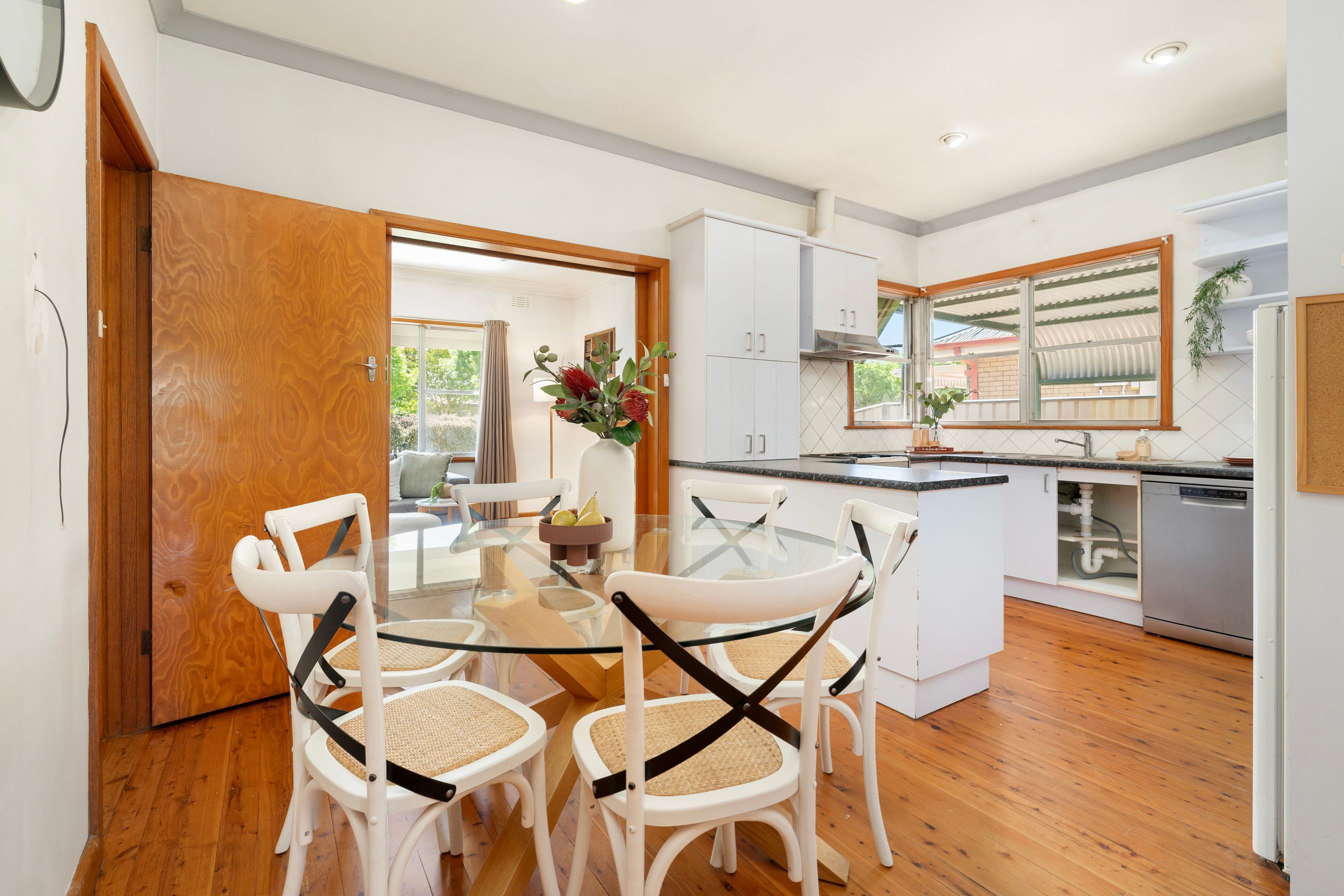 1004 Sylvania Avenue, North Albury NSW 2640, North Albury - Thumbnail 2