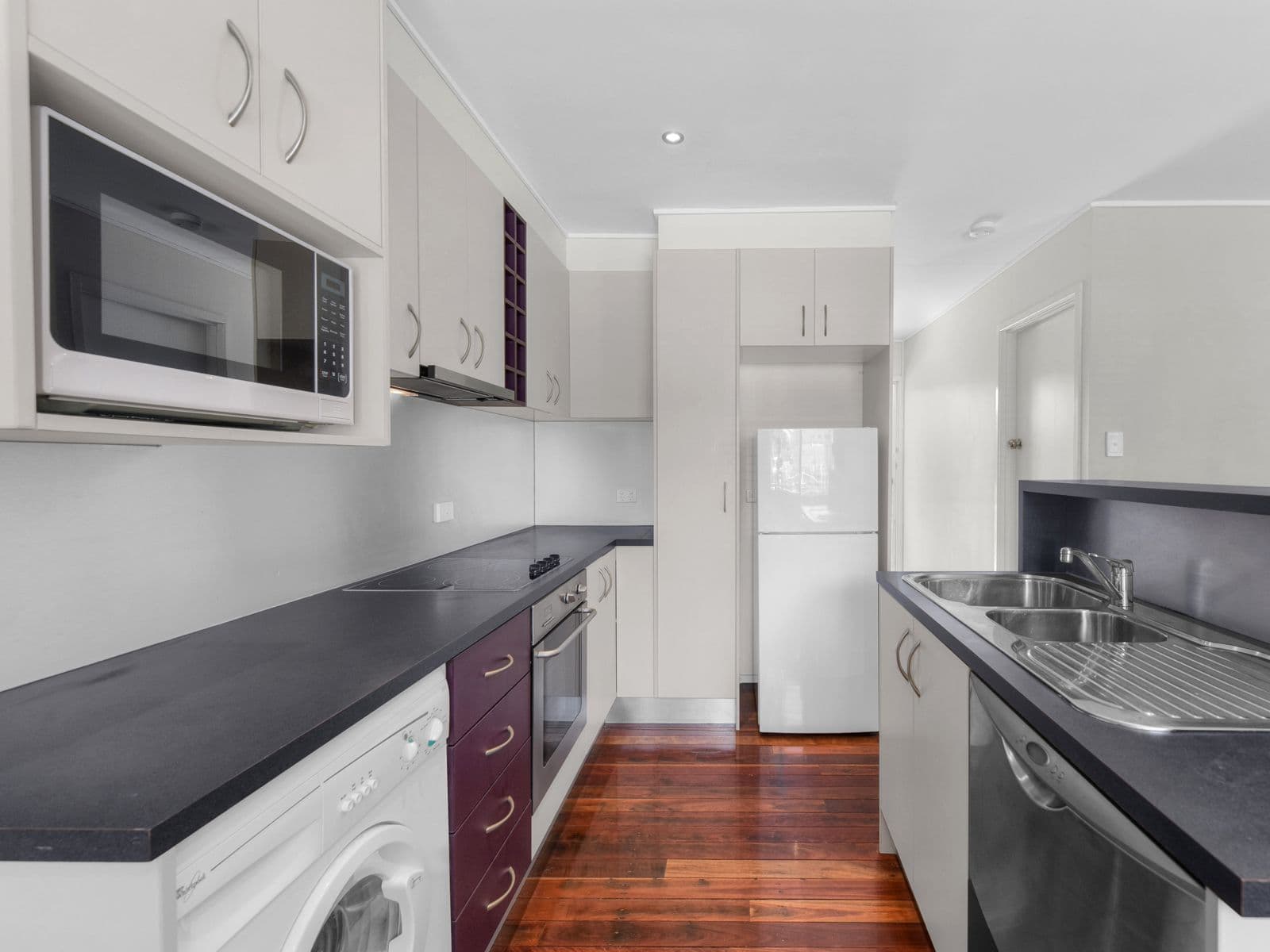 121 Old Cleveland Road, Greenslopes QLD 4120, Greenslopes - Thumbnail 4