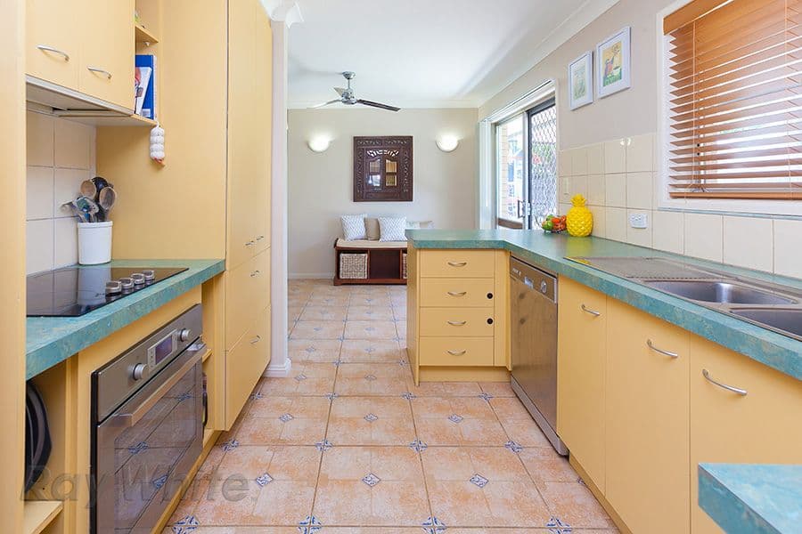 66 Cochrane Street, CAMIRA QLD 4300, Camira - Thumbnail 6