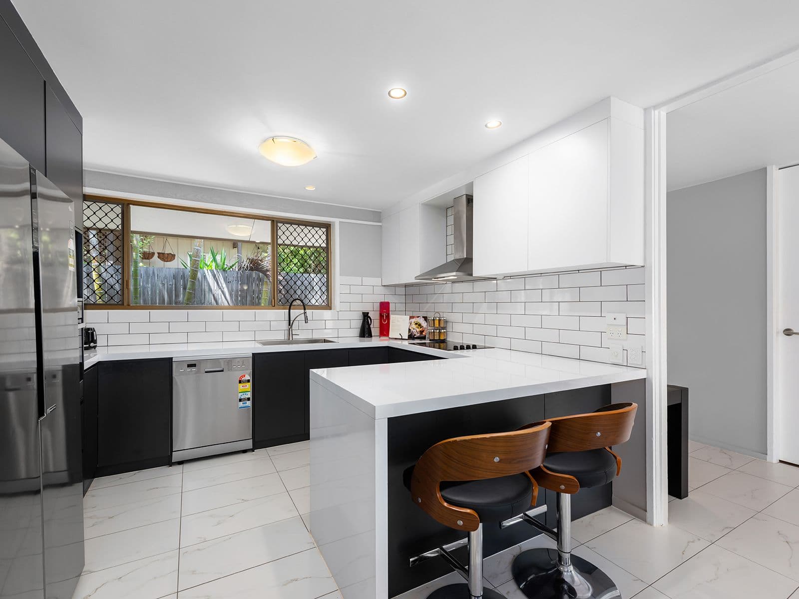 79 Twilight Street, Kenmore QLD 4069, Kenmore - Thumbnail 4
