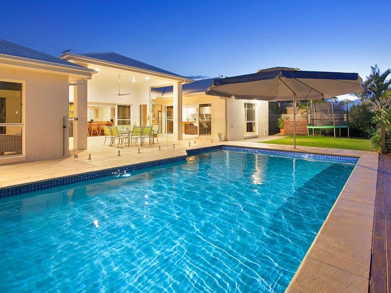 15 Meranti Crescent, ALBANY CREEK QLD 4035, Albany Creek - Thumbnail 2