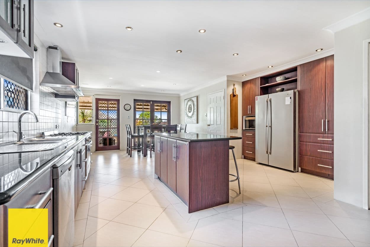 15 Lanrick Place, Girrawheen WA 6064, Girrawheen - Thumbnail 5