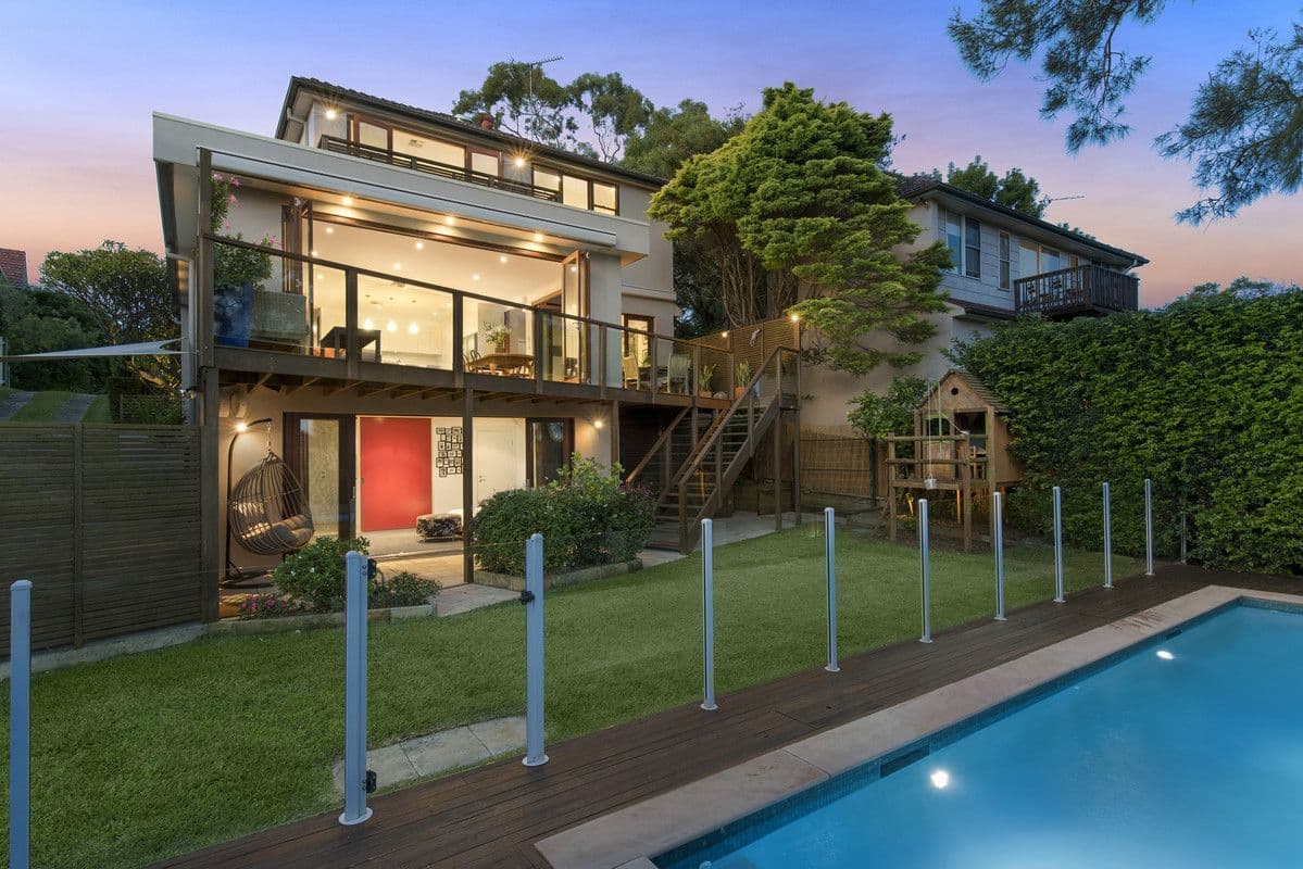 28 Wilona Avenue, Greenwich - Image 1