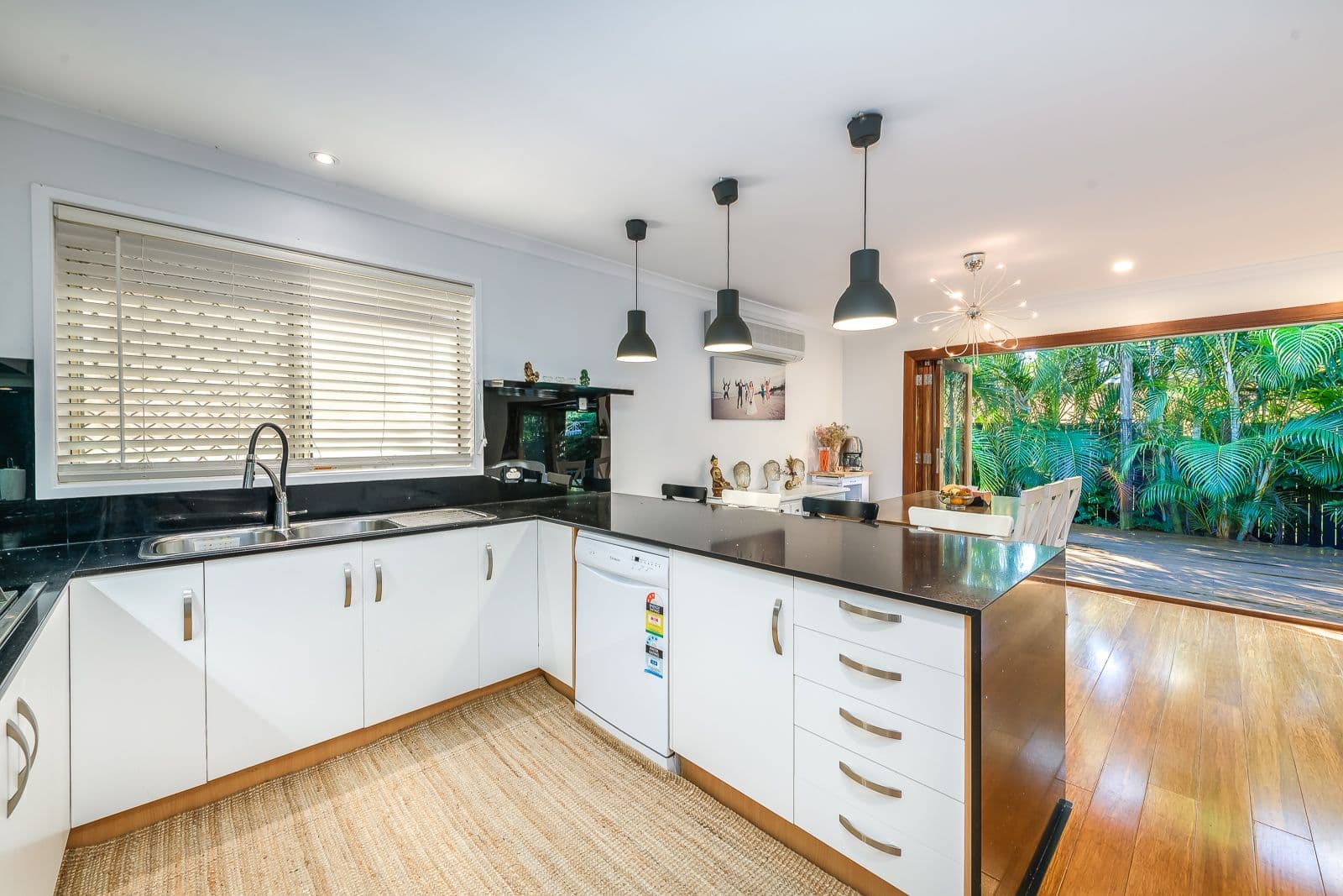 1 Seidler Avenue, Coombabah QLD 4216, Coombabah - Thumbnail 5