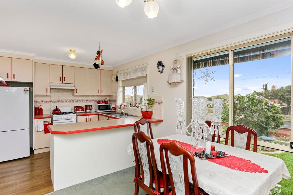 204 Russell Street, Dennington VIC 3280, Dennington - Thumbnail 5