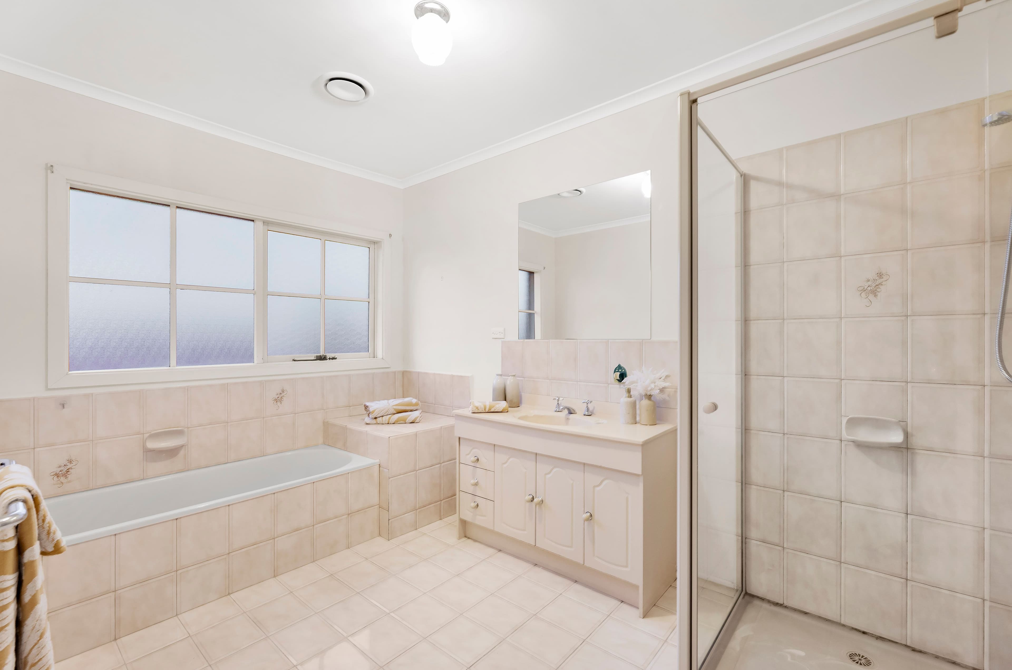 2 Henty Court, Mill Park VIC 3082, Mill Park - Thumbnail 8
