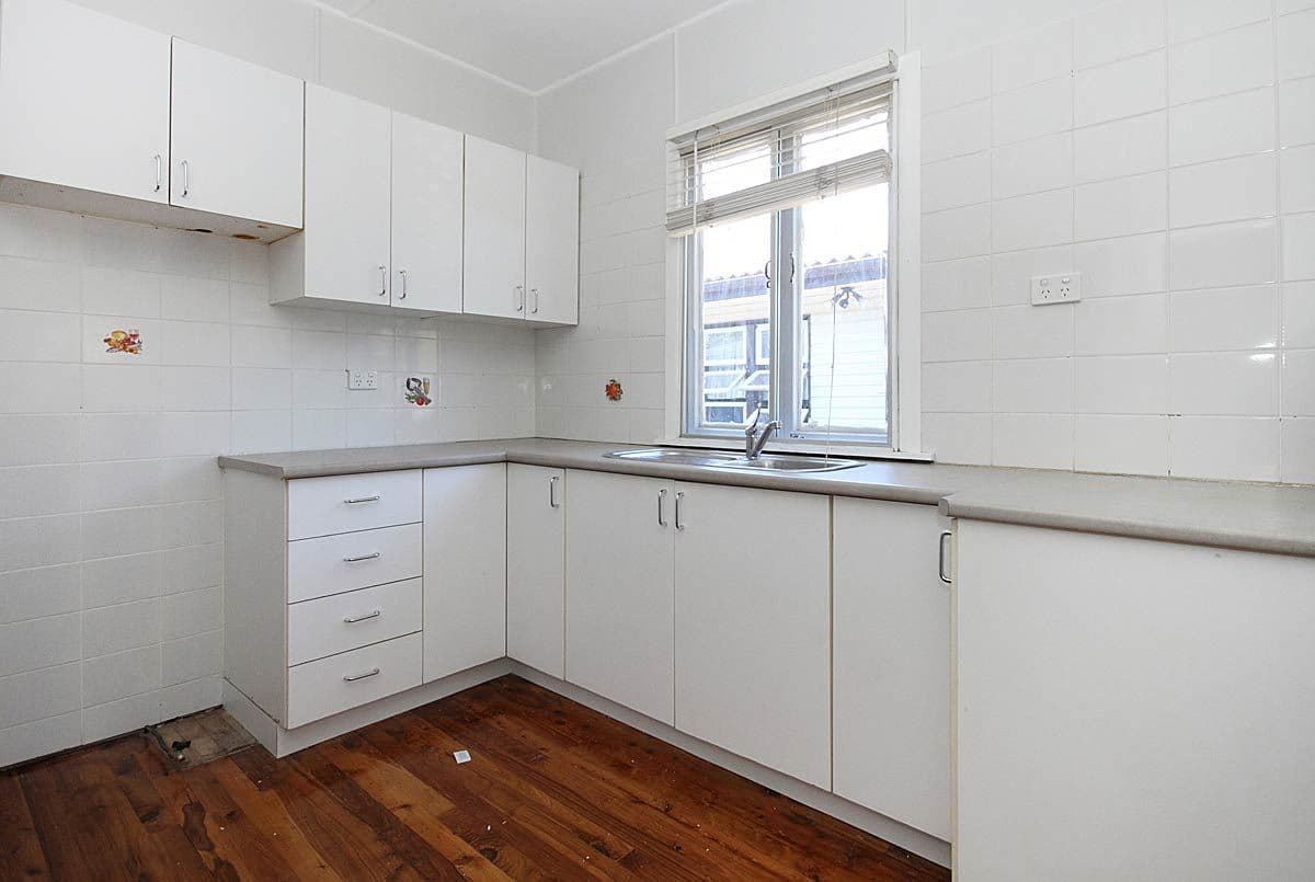 105 Dover Road, REDCLIFFE QLD 4020, Redcliffe - Thumbnail 2
