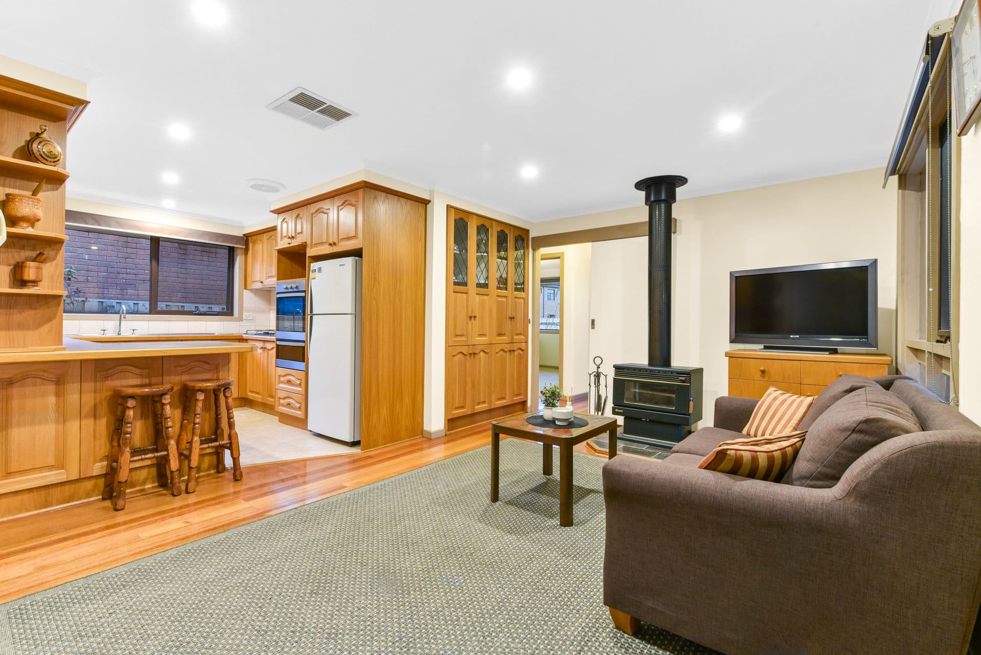 49 Jolimont Avenue, Mulgrave VIC 3170, Mulgrave - Thumbnail 4