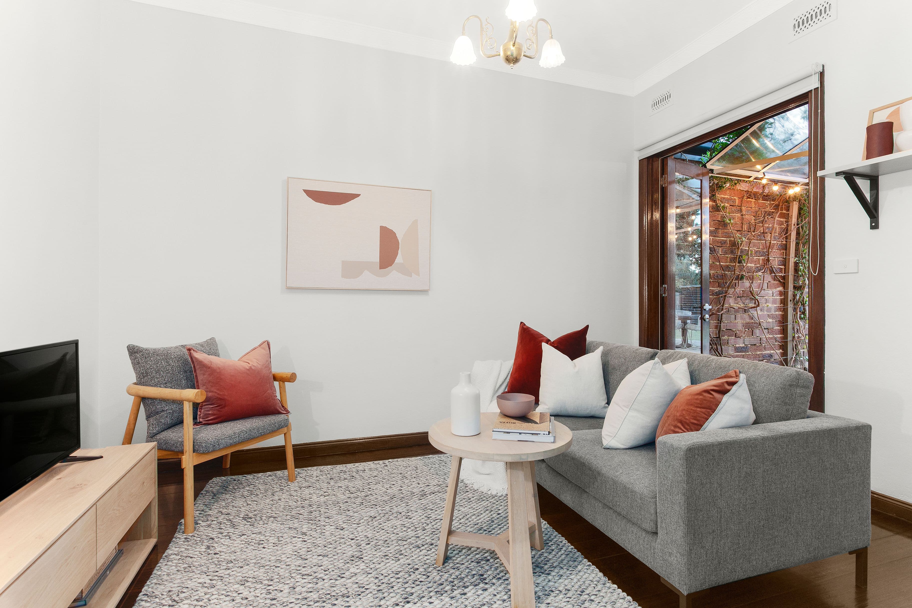 9 Newman Avenue, Carnegie VIC 3163, Carnegie - Thumbnail 2