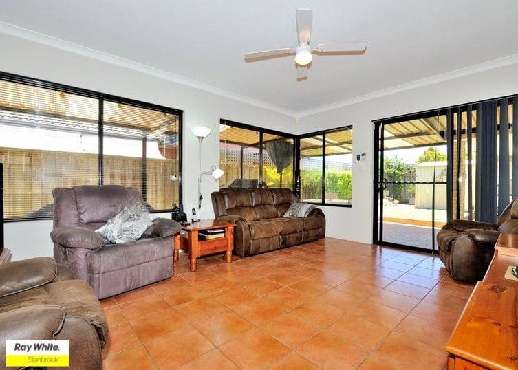 52 Ponte Vecchio Boulevard, Ellenbrook WA 6069, Ellenbrook - Thumbnail 2