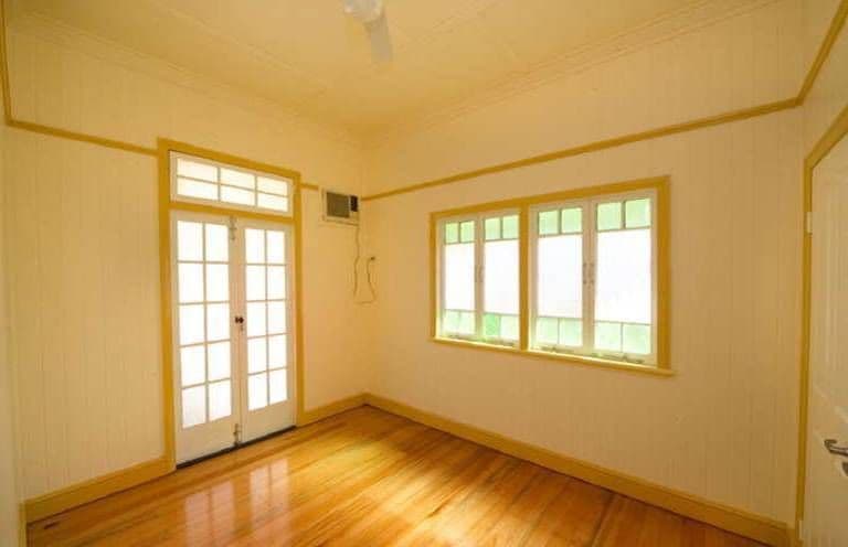 13 Canning Street, THE RANGE QLD 4700, The Range - Thumbnail 2