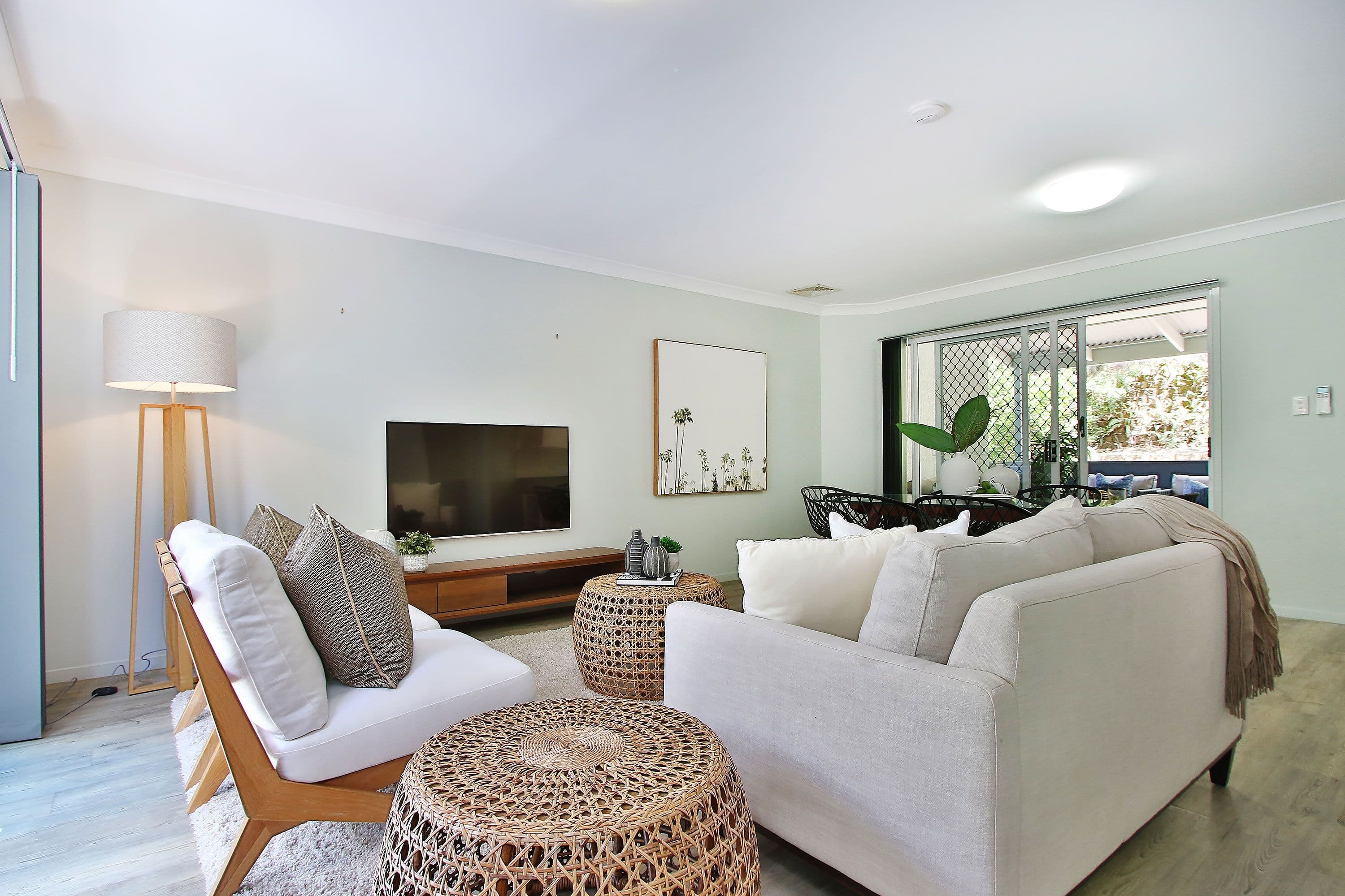 206 D'Arcy Road, Seven Hills QLD 4170, Seven Hills - Thumbnail 2