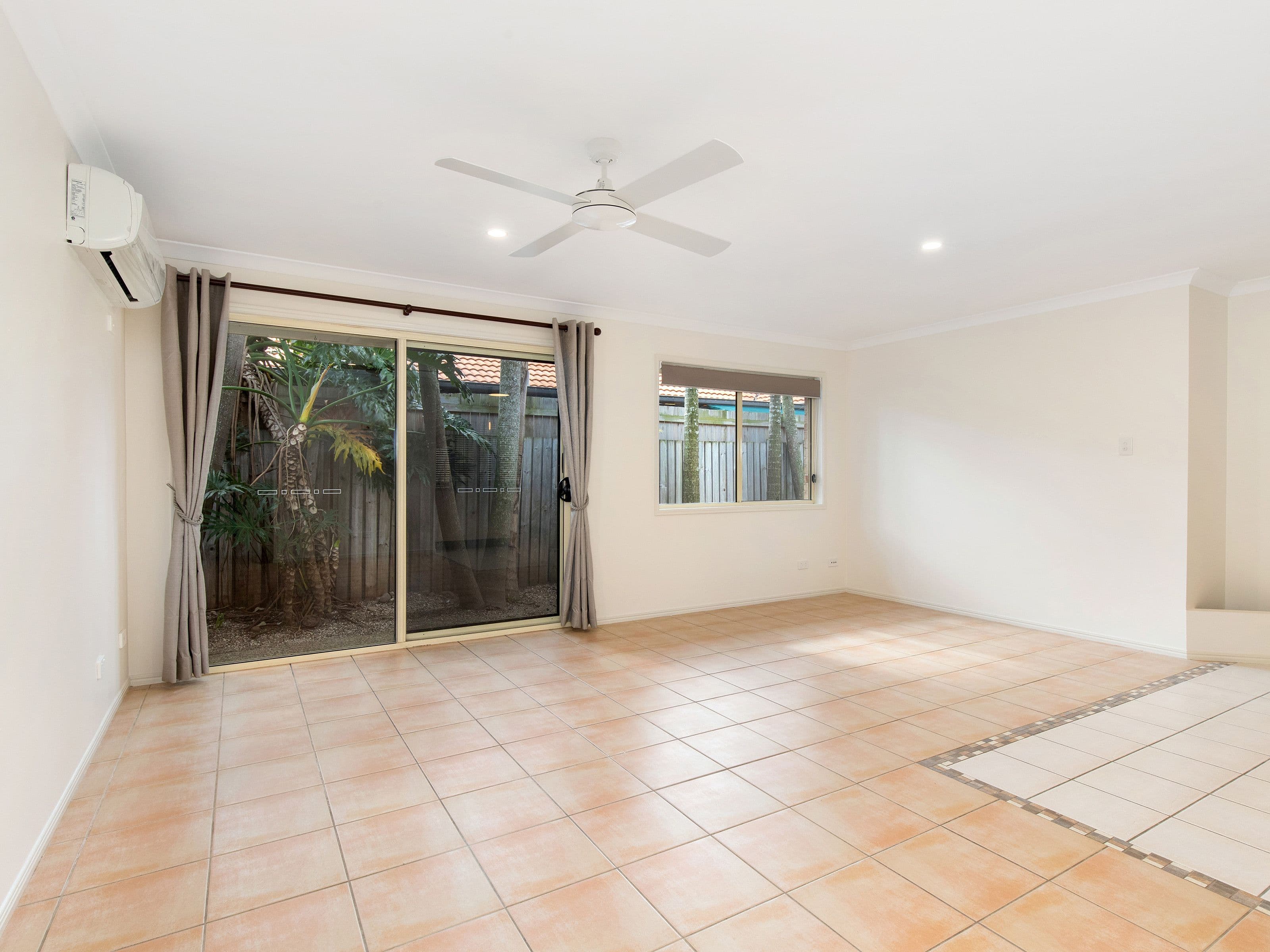 8 Burran Avenue, Upper Coomera QLD 4209, Upper Coomera - Thumbnail 3