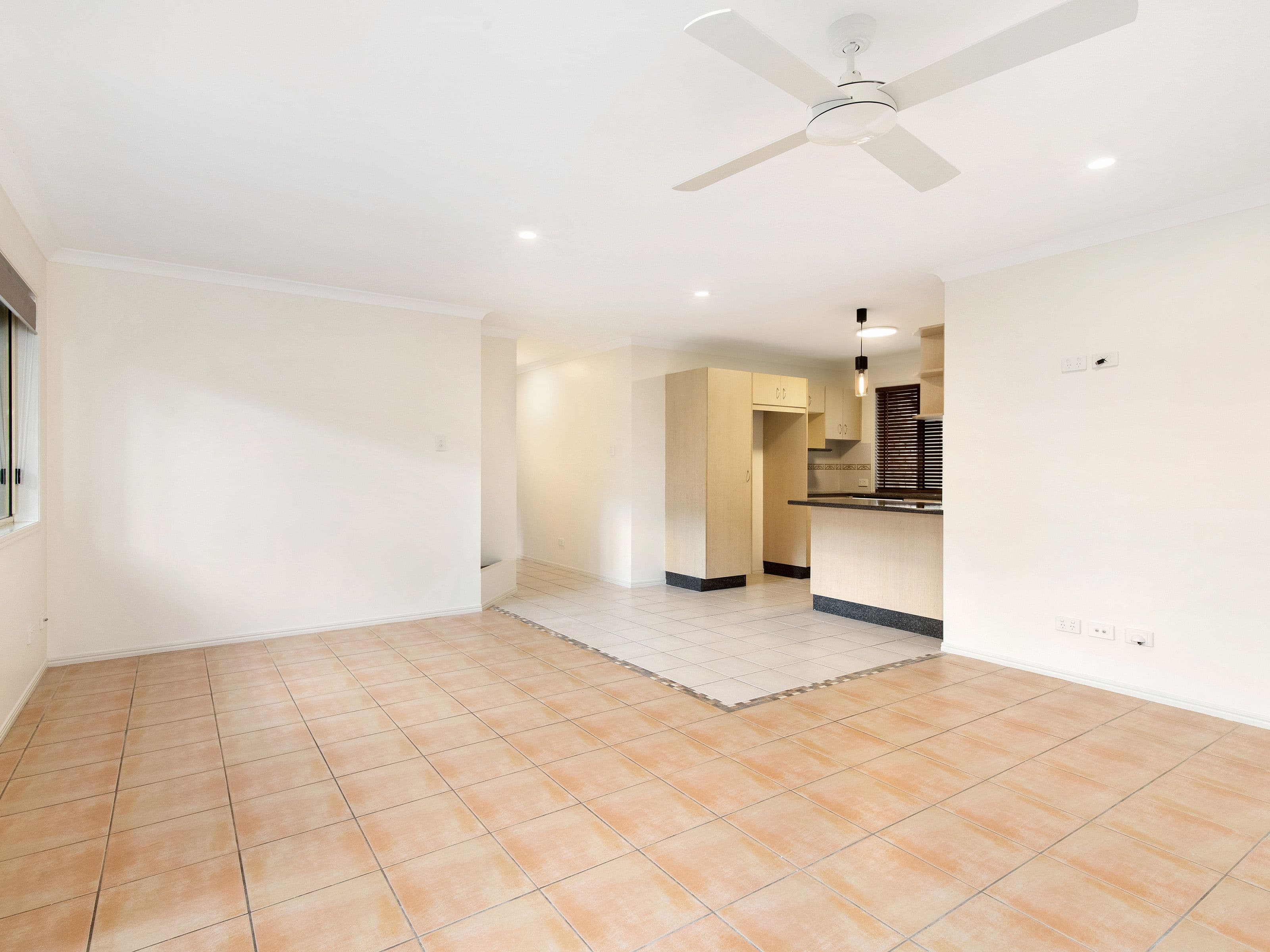 8 Burran Avenue, Upper Coomera QLD 4209, Upper Coomera - Thumbnail 4