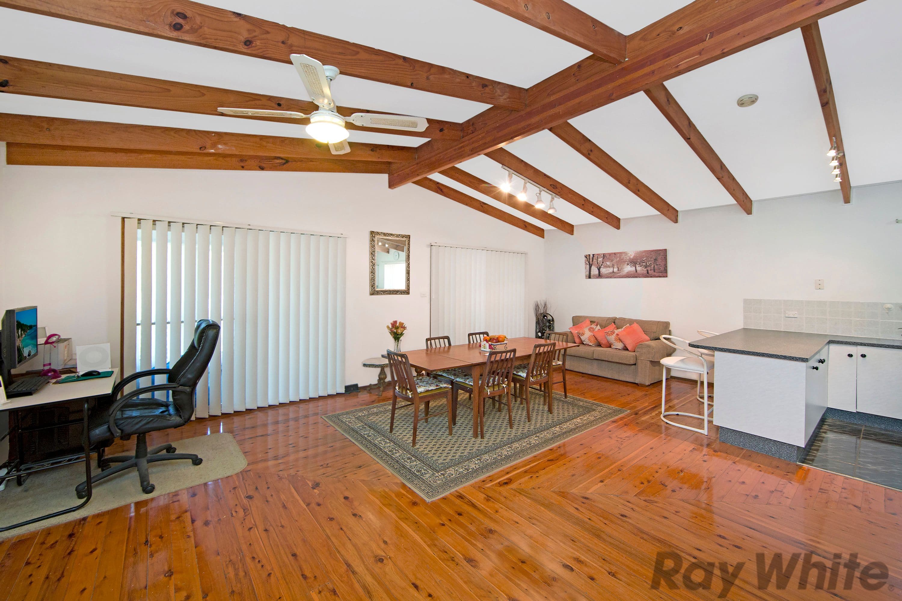 40 Elabana Avenue, Chain Valley Bay - Thumbnail 2