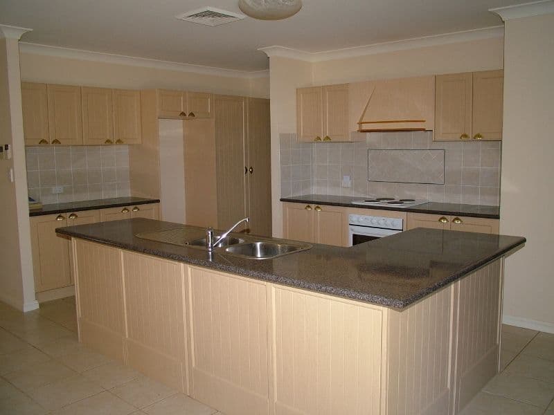 93   Sheraton Road, DUBBO NSW 2830, Dubbo - Thumbnail 6