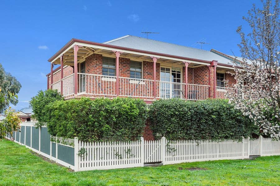 13 Meadowbank Lane, Craigieburn VIC 3064, Craigieburn - Image 1