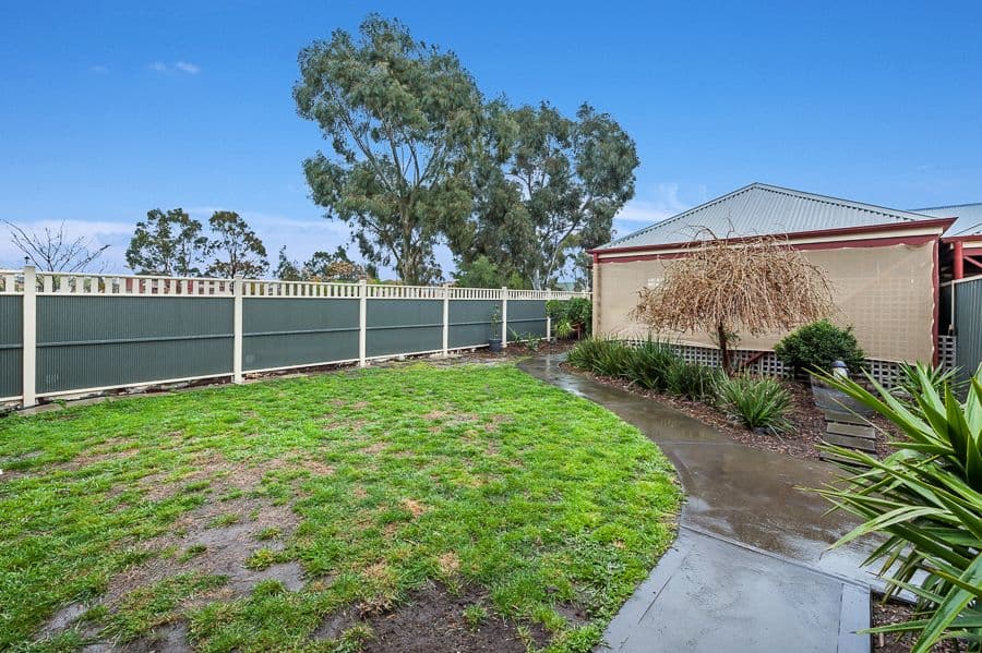 13 Meadowbank Lane, Craigieburn VIC 3064, Craigieburn - Thumbnail 8
