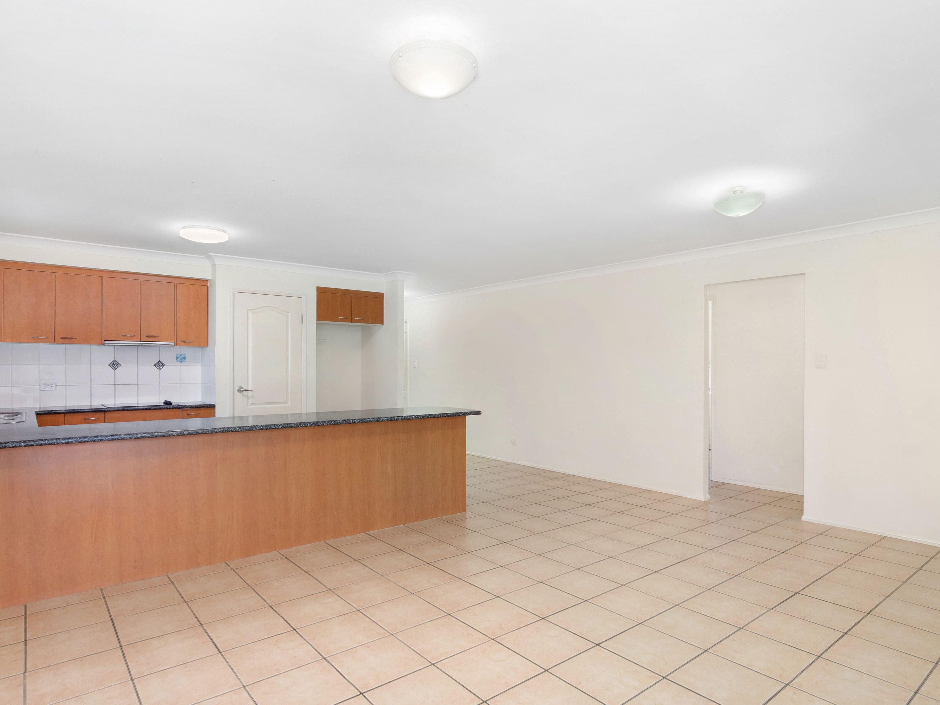 7 Govett Street, Pacific Pines QLD 4211, Pacific Pines - Thumbnail 2