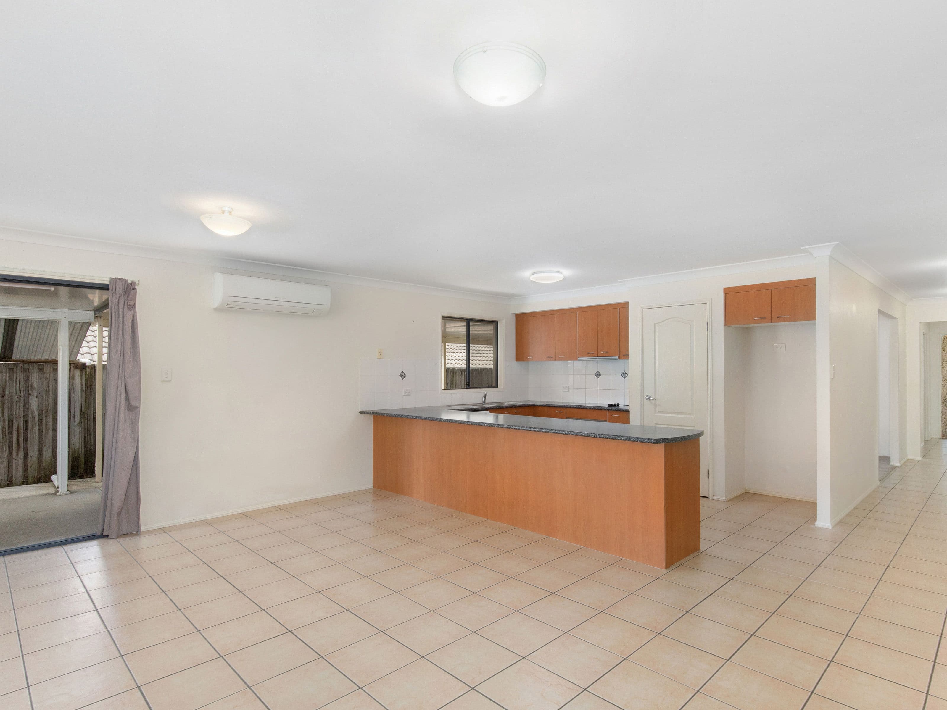 7 Govett Street, Pacific Pines QLD 4211, Pacific Pines - Thumbnail 3