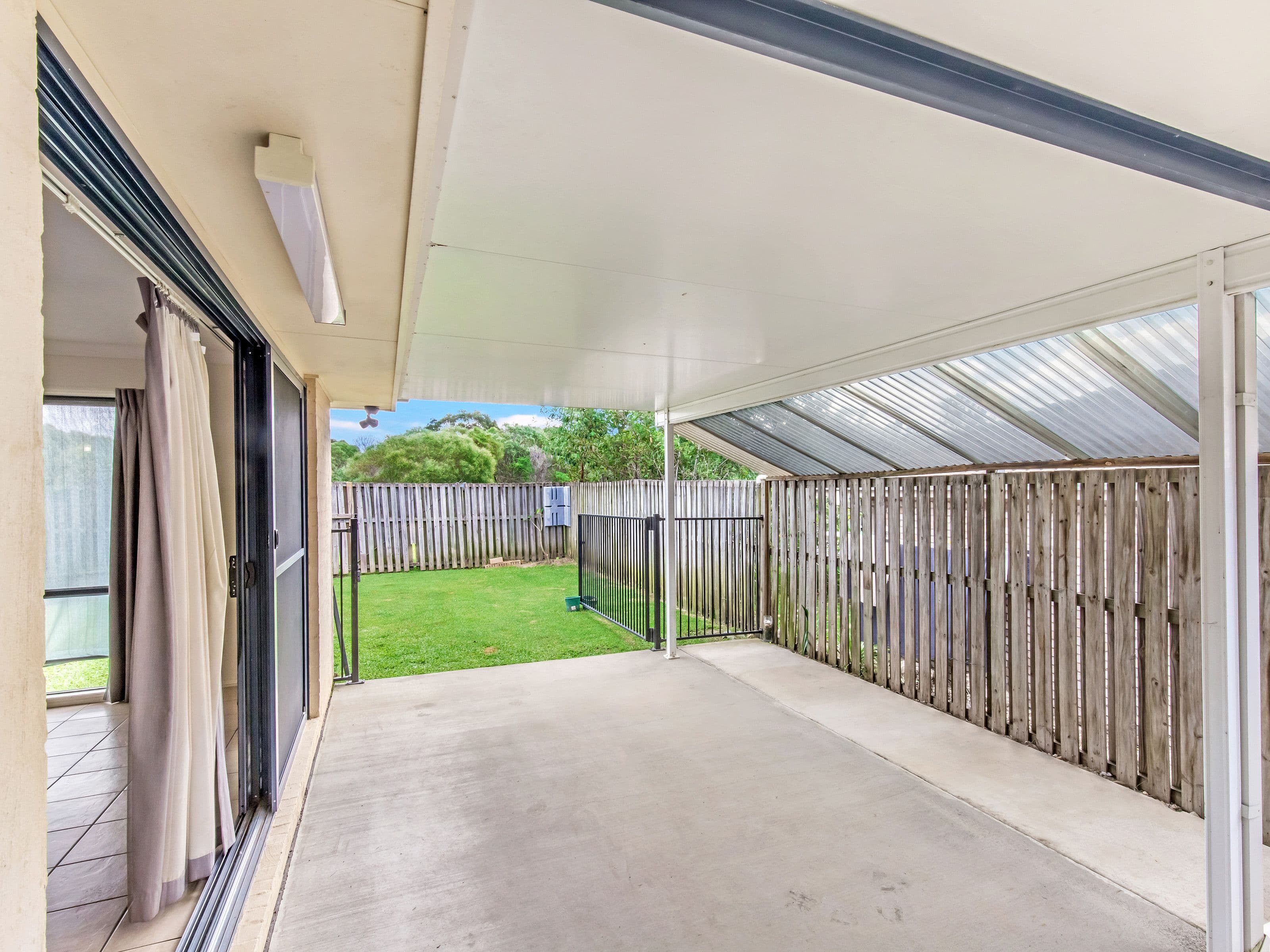 7 Govett Street, Pacific Pines QLD 4211, Pacific Pines - Thumbnail 8