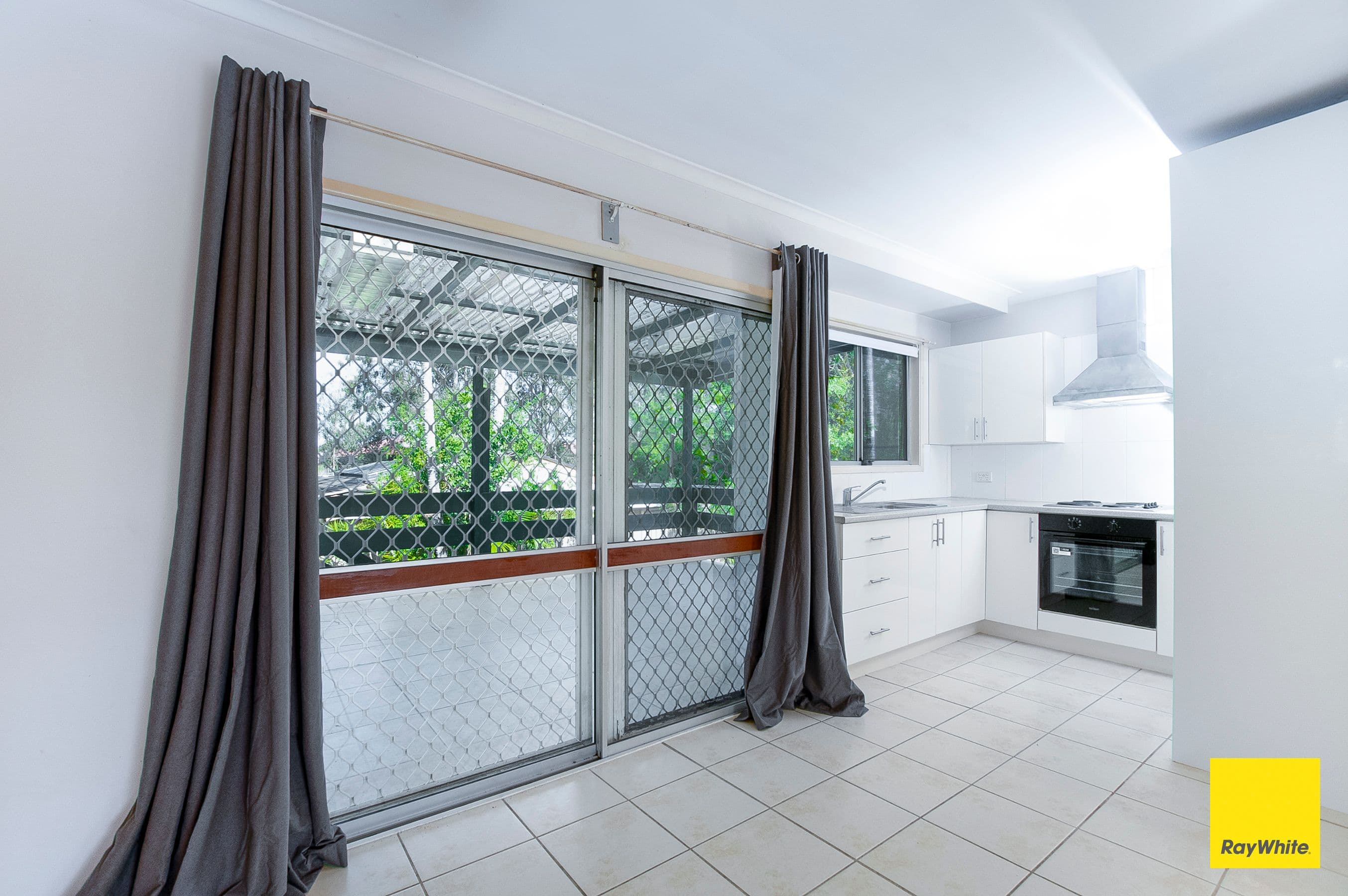 2 Dellamere Court, Eagleby QLD 4207, Eagleby - Thumbnail 5