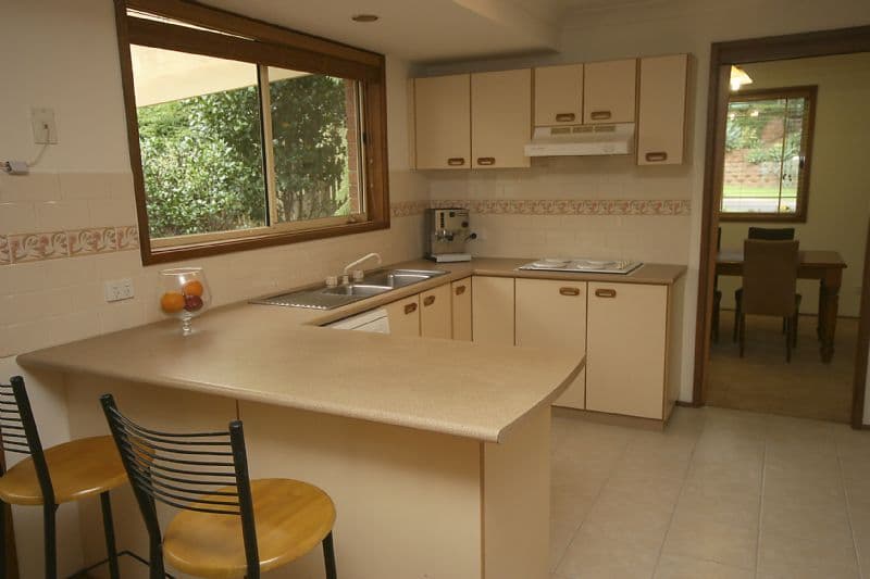 9 Ironbark Crescent, KIAMA DOWNS NSW 2533, Kiama Downs - Thumbnail 2