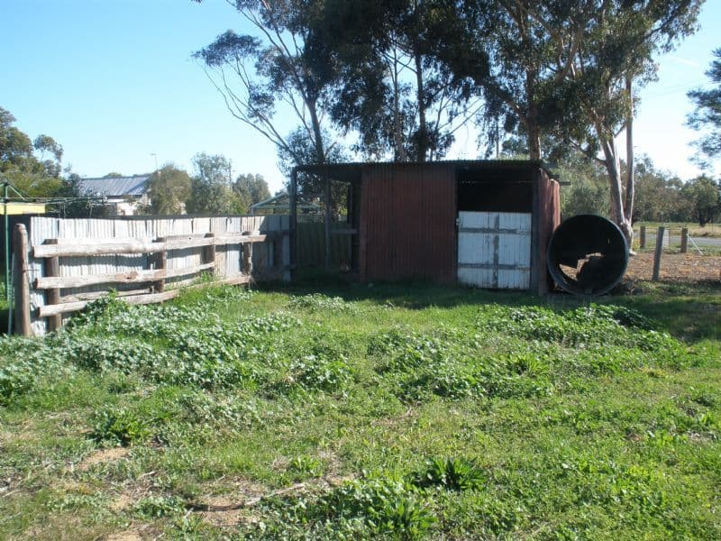 1 James Street, ROCHESTER VIC 3561, Rochester - Thumbnail 4