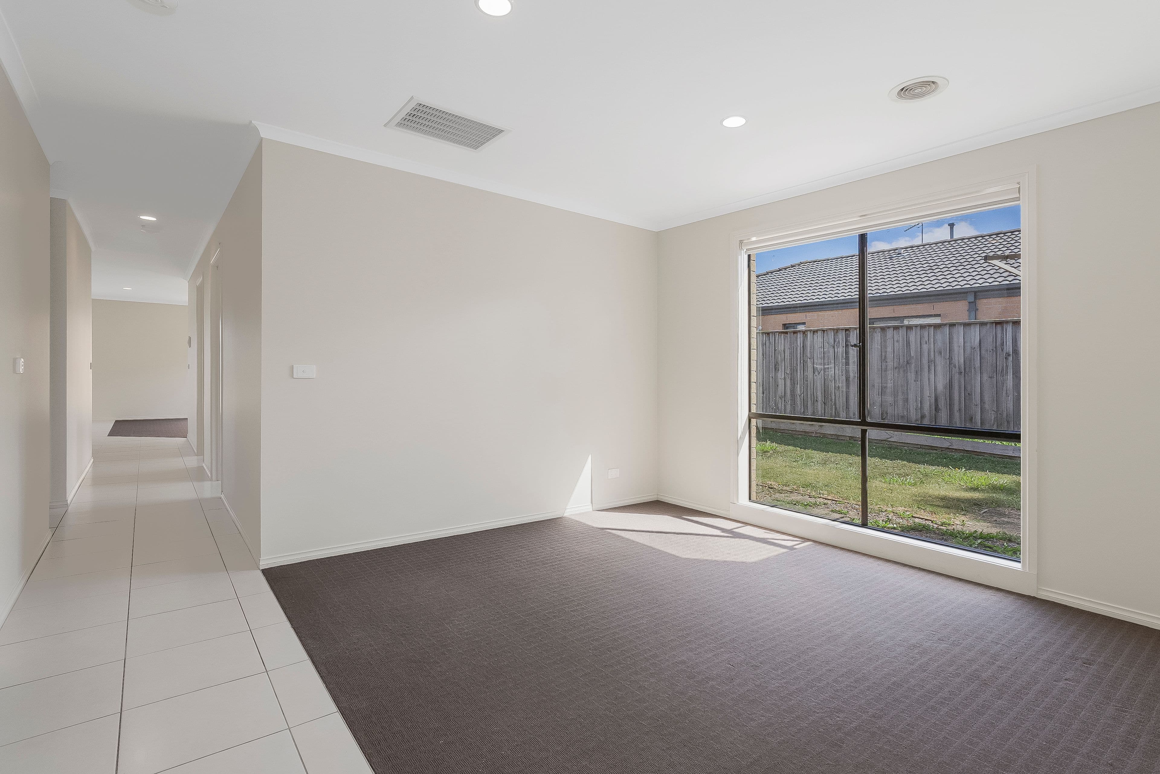 19 Devine Drive, Pakenham VIC 3810, Pakenham - Thumbnail 4