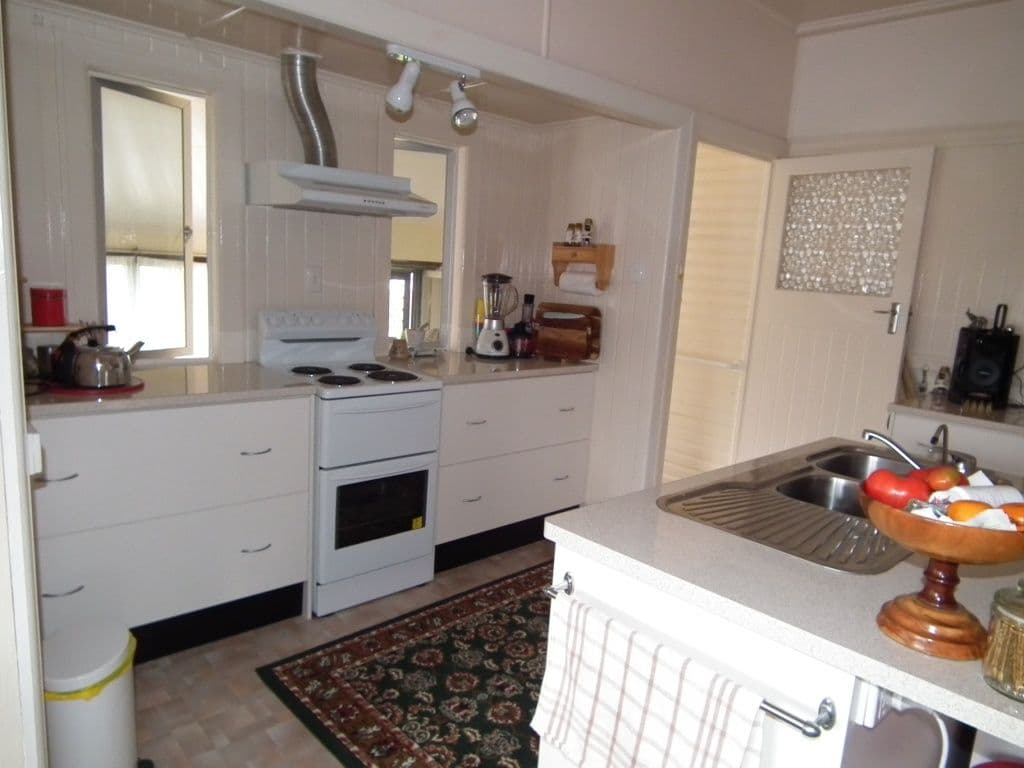19 Reed Avenue, MARYBOROUGH QLD 4650, Maryborough - Thumbnail 2