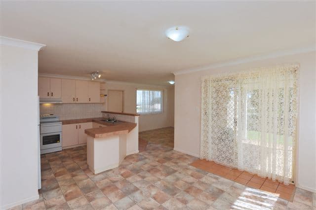 567 Greenwattle Street, GLENVALE QLD 4350, Glenvale - Thumbnail 5