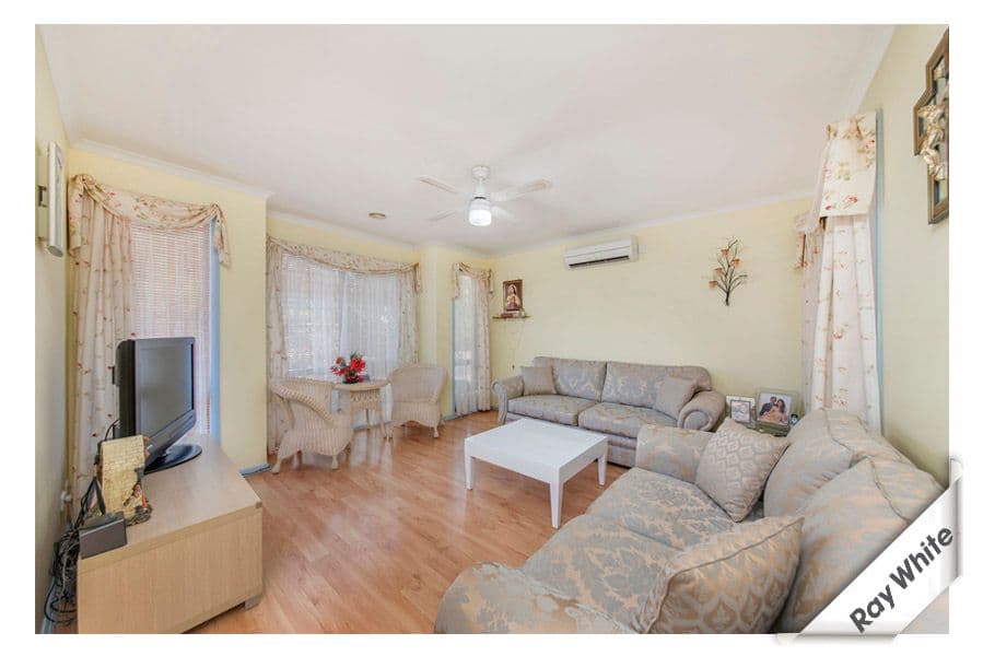 33 Pedrail Place, DUNLOP ACT 2615, Dunlop - Thumbnail 2