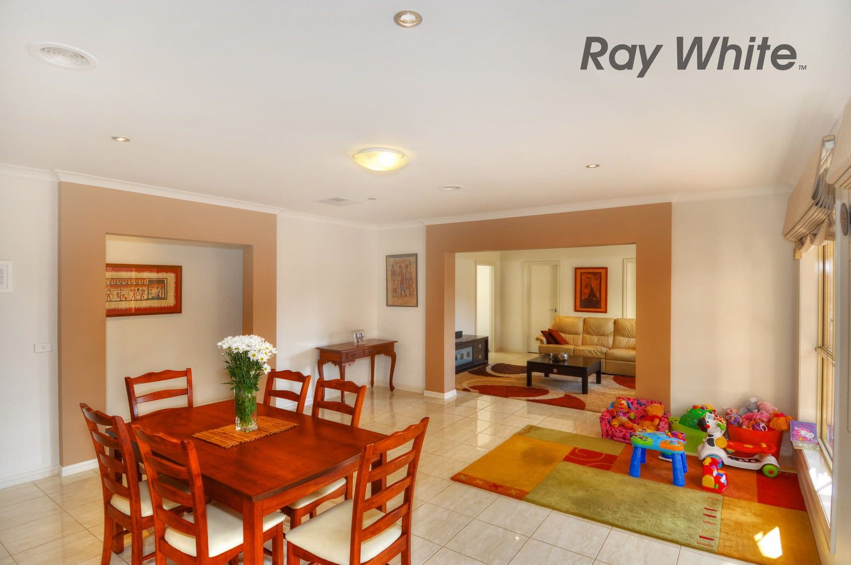 8 Buttercup Lane, POINT COOK VIC 3030, Point Cook - Thumbnail 2